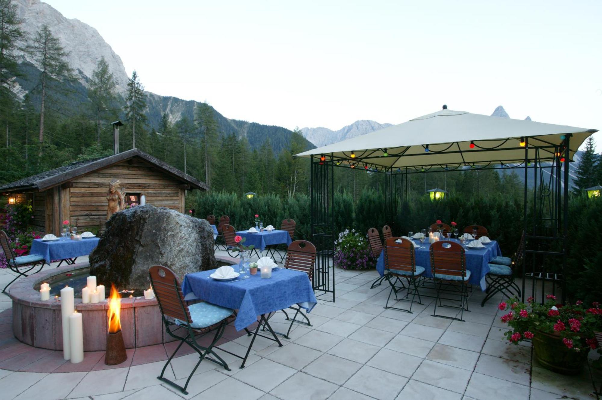 Zugspitzhotel Diana Thoerle แอห์วัลด์ ภายนอก รูปภาพ